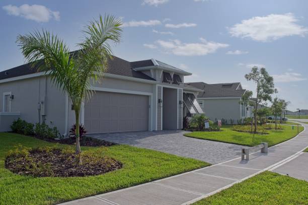 Best Professional Driveway Pavers  in Head Of The Harbor, NY